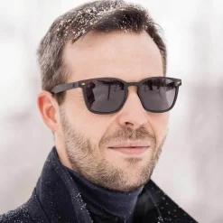 Aarni Brooks Aurinkolasit, Eebenpuu