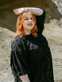 Aarre Elena Mekko, Musta Big Dot