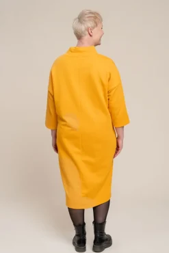 Amorosa Mekko, Mustard