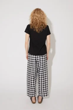 Arela Kim T-Paita, Musta