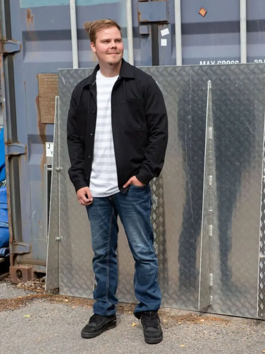 Globe Hope Biotiitti Collegetakki, Musta