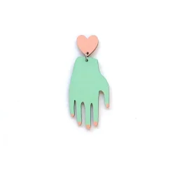 Hand Heart Nappikorvakorut