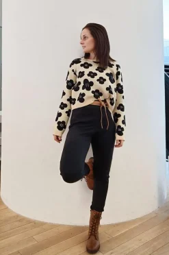 Hujaus Bravo Housut, Musta