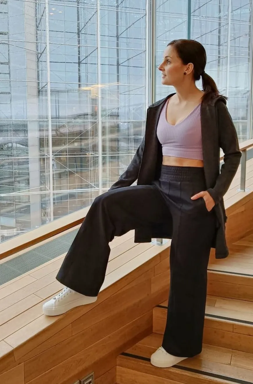 Hujaus Marlene Housut, Musta