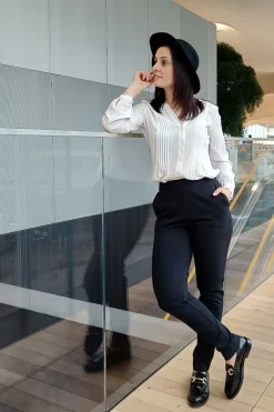 Hujaus Skarppi Housut, Musta