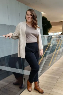 Hujaus Skarppi Housut, Musta