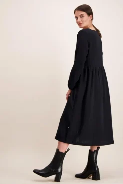 Kaiko Nappimekko, Musta