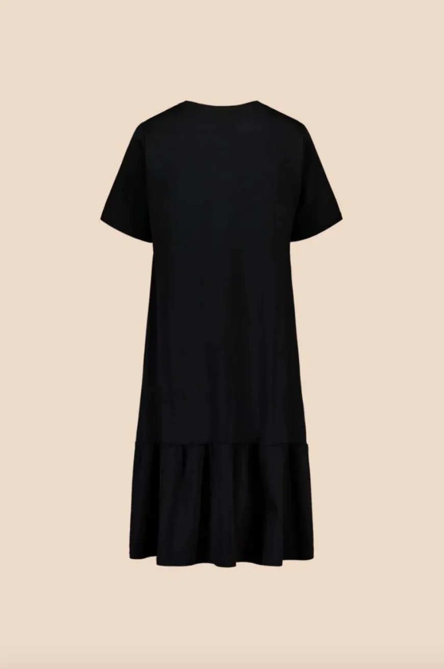 Kaiko Ruffle T-Paitamekko, Musta