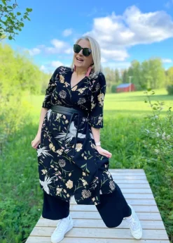 Kiedo Siro Kietaisuvy, Musta