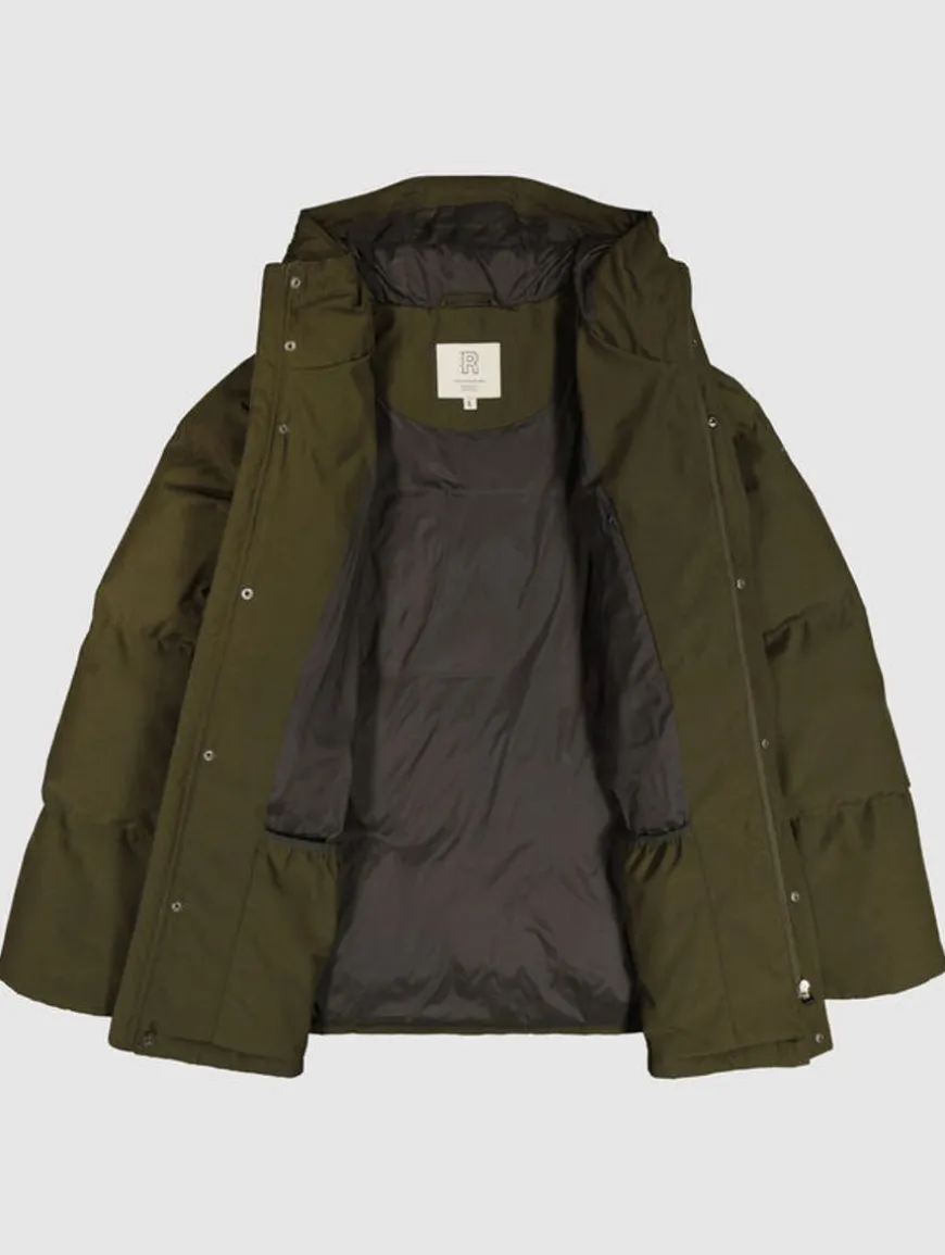 Kuhmo Untuvatakki, Oliivinvihrea