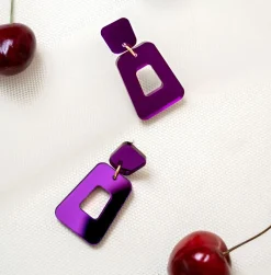 Kuvio Nappikorvakorut