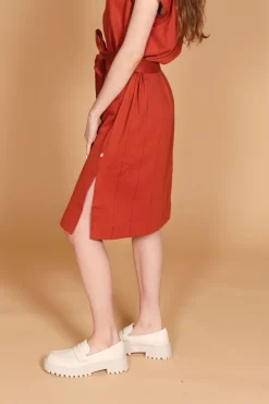 Louna Mekko, Ruosteenpunainen