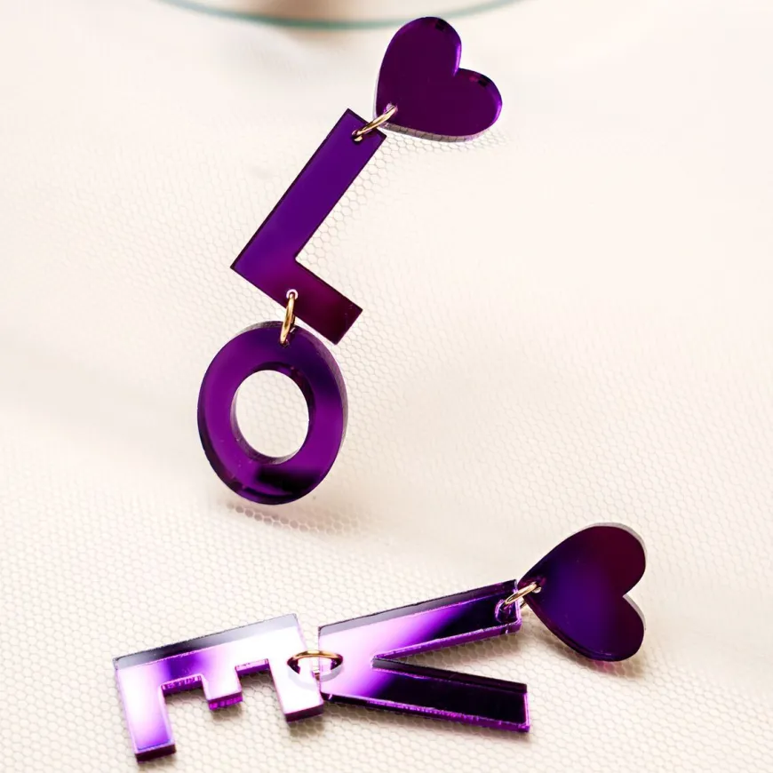 Love Nappikorvakorut