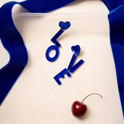 Love Nappikorvakorut