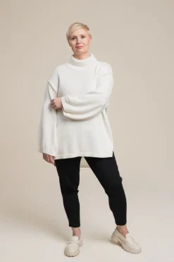 Meeri Puuvillaneule, Valkoinen