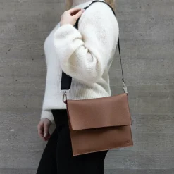 Miiko Jemma Maxi Laukku, Ruskea Levea Hihna