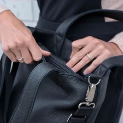 Miiko Sola Laukku, Musta