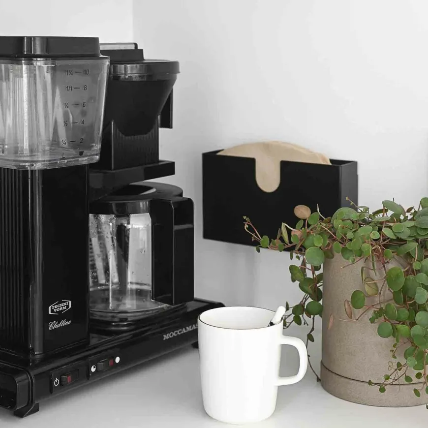 Miiko Suodatinpussiteline, Musta