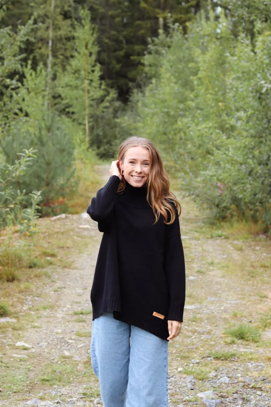 Mila Neulepaita, Musta