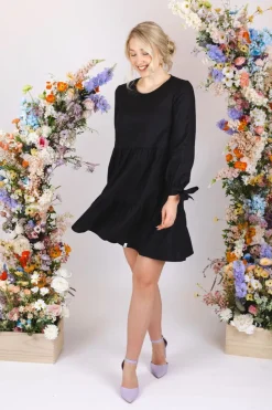 Nakoa Hailey Pellavamekko, Musta