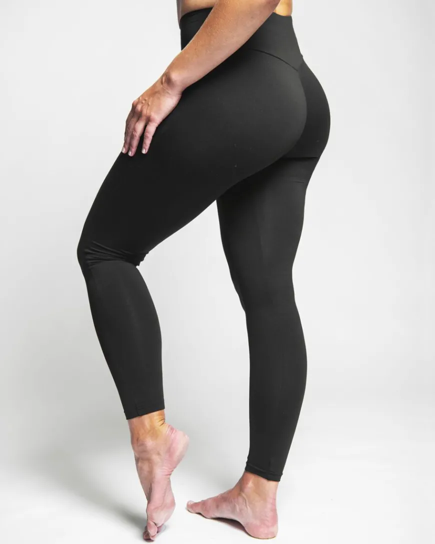 Npra Saturnus Trikoot, Musta