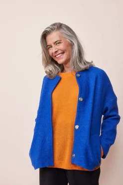 Papu Neulepaita, Oranssi