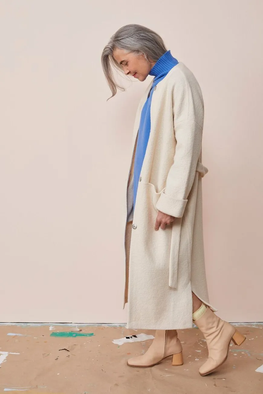 Papu Villakangastakki, White Sand