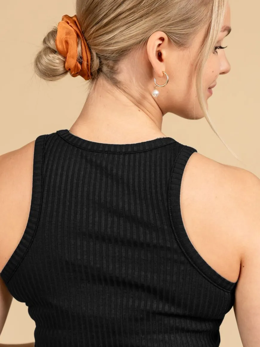 Riva Ribbitoppi, Musta