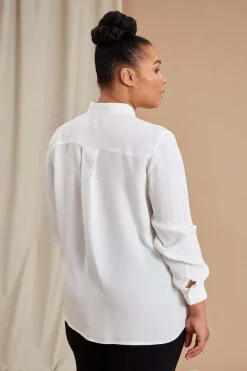 Voglia Kristina Kauluspaita, Luonnonvalkoinen