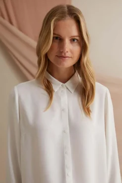 Voglia Kristina Kauluspaita, Luonnonvalkoinen